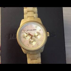 Michael Kors watch in very good condition- for very small wrist
